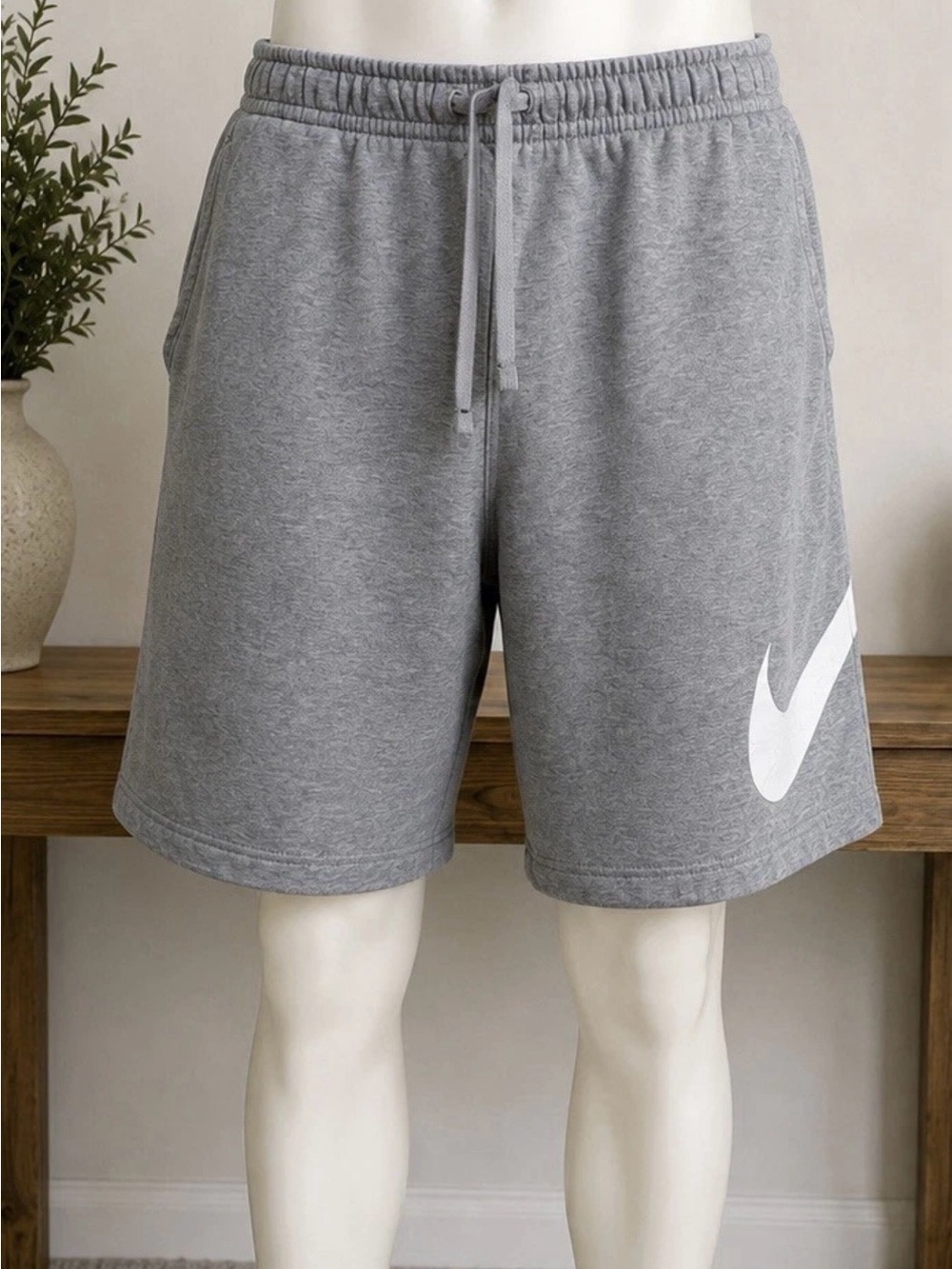 Nike Club Fleece Big Swoosh Sweat Shorts Gray Men’s XL Tall Drawstring Pockets